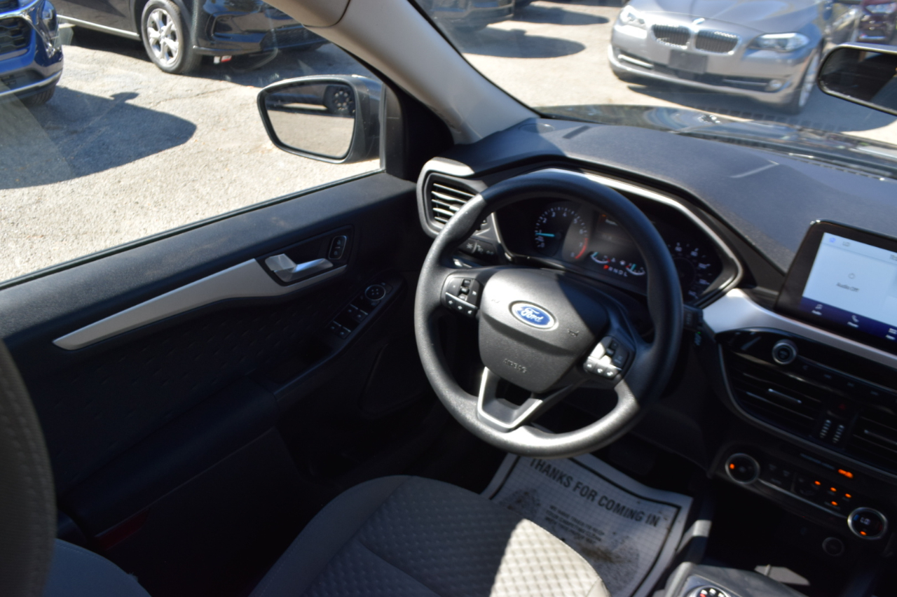 2020 Ford Escape SE photo 11