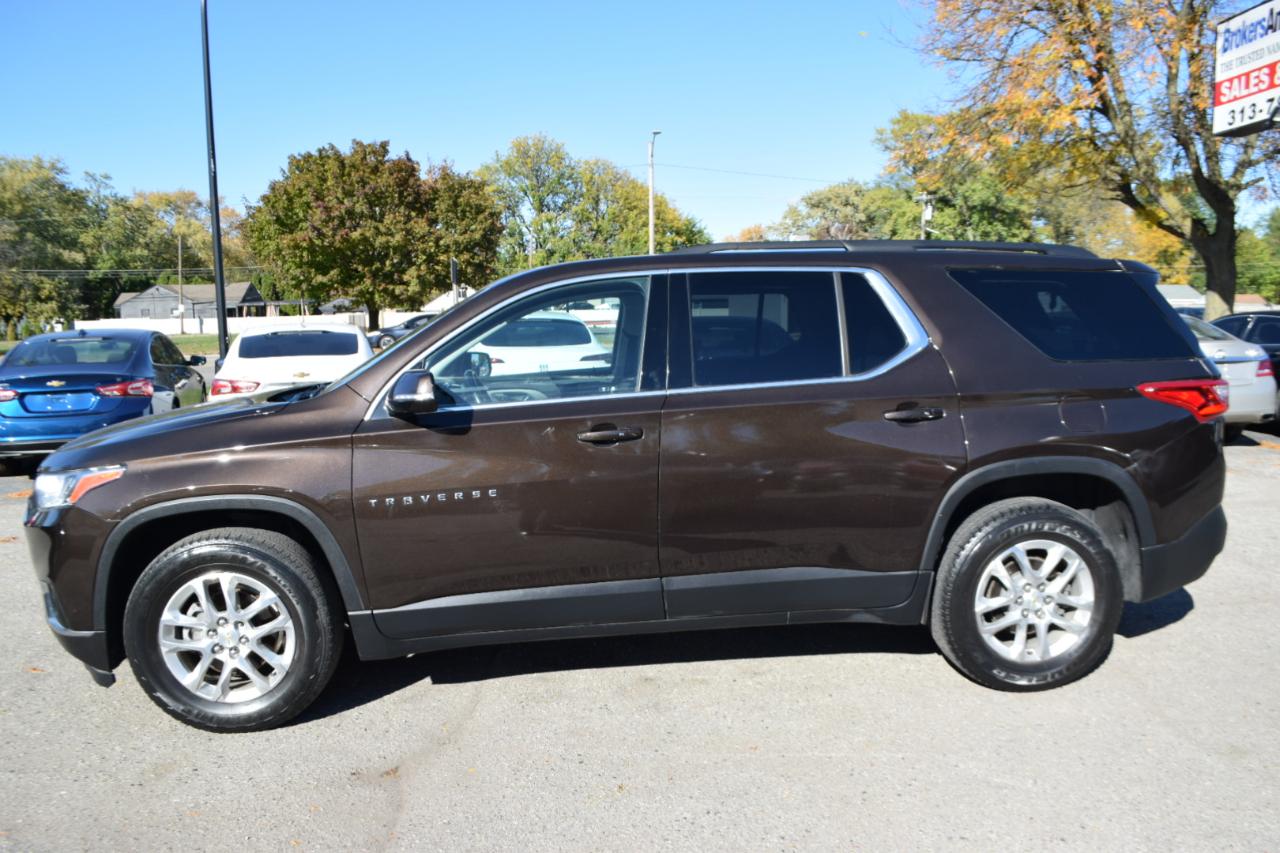 Chevrolet Traverse AWD 4dr LT Cloth w/1LT 2019 Chevrolet Traverse AWD 4dr LT Cloth w/1LT 2019