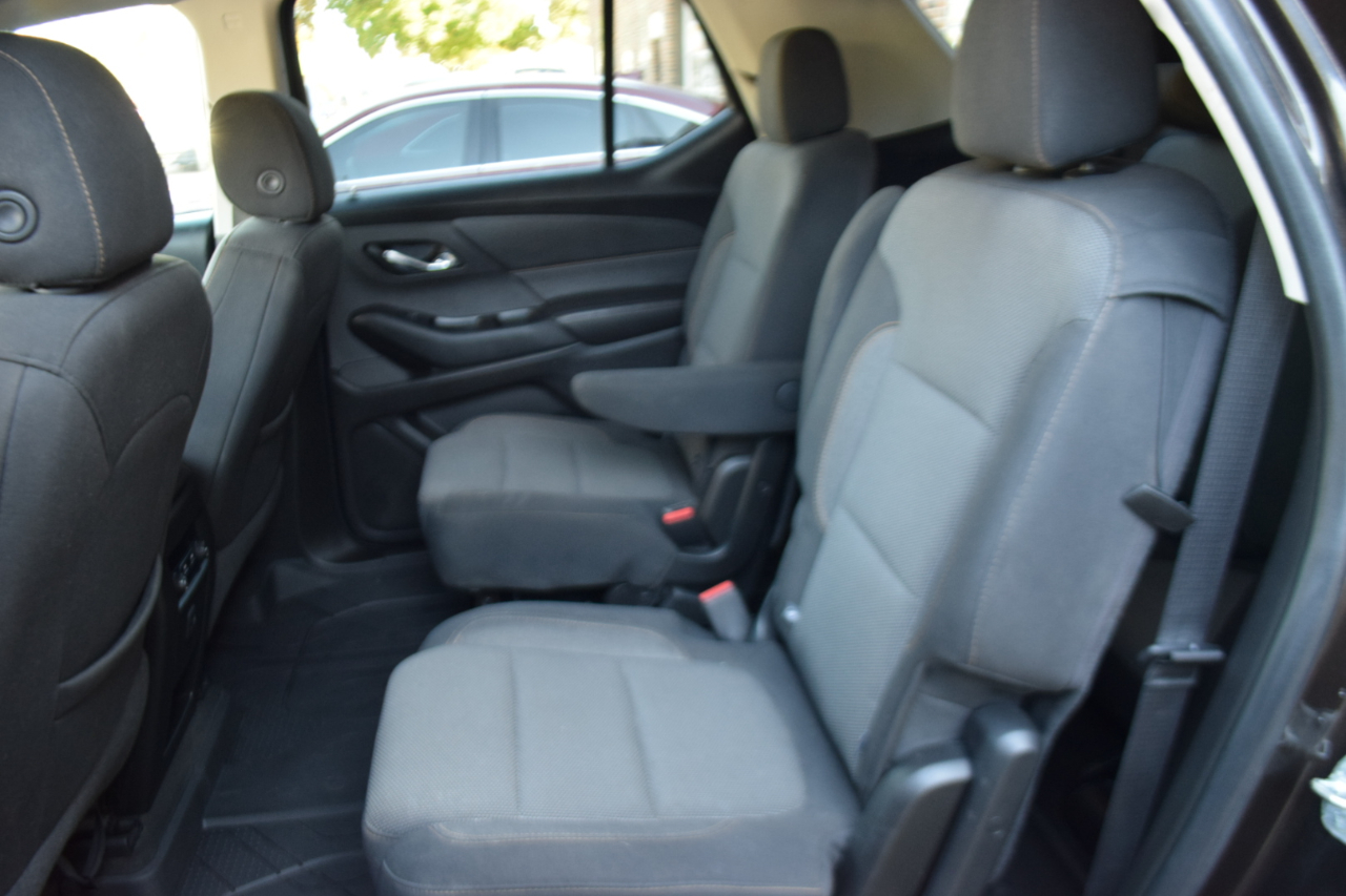 Chevrolet Traverse AWD 4dr LT Cloth w/1LT 2019 Chevrolet Traverse AWD 4dr LT Cloth w/1LT 2019