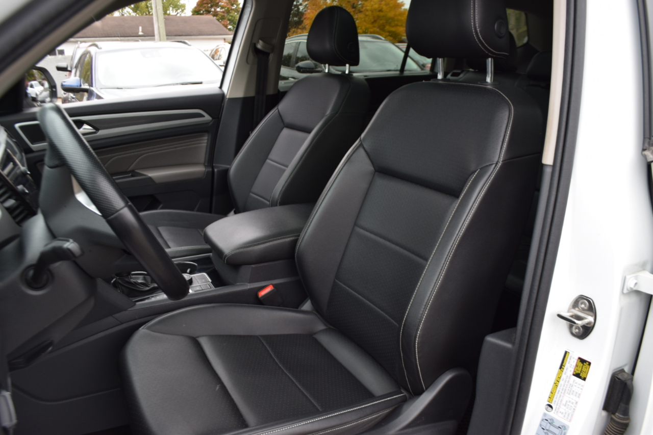 Volkswagen Atlas 3.6L V6 SEL R-Line 4MOTION 2022 Volkswagen Atlas 3.6L V6 SEL R-Line 4MOTION 2022