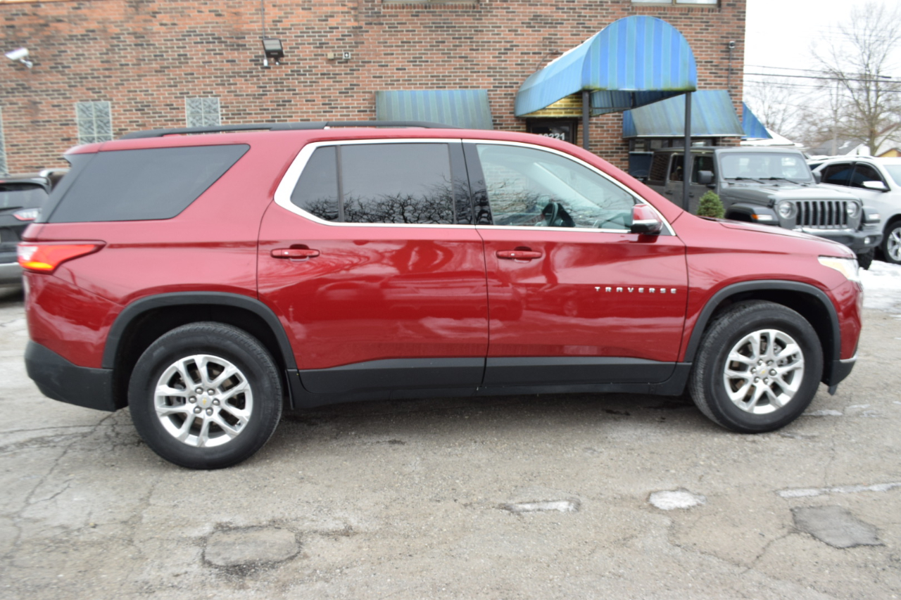 Chevrolet Traverse AWD 4dr LT Leather 2021