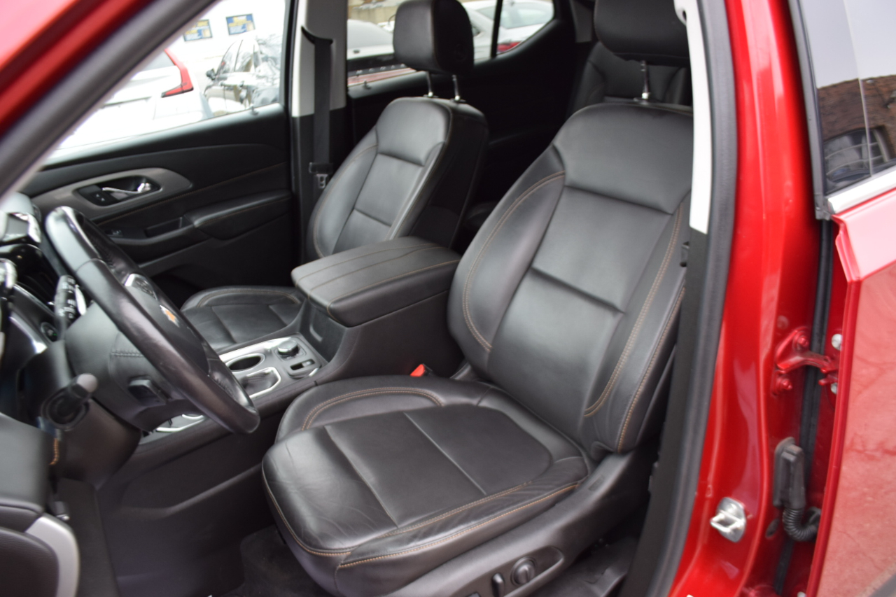Chevrolet Traverse AWD 4dr LT Leather 2021