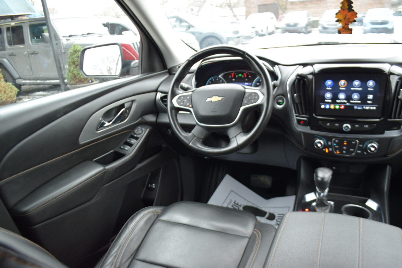 Chevrolet Traverse AWD 4dr LT Leather 2021