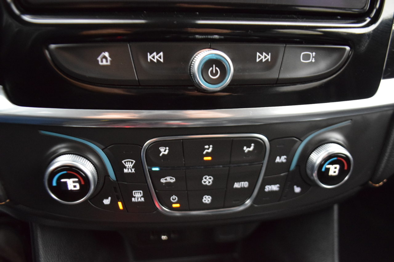 Chevrolet Traverse AWD 4dr LT Leather 2021