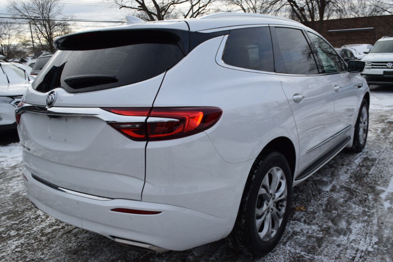 Buick Enclave FWD 4dr Avenir 2021