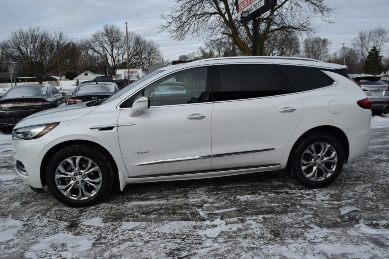 Buick Enclave FWD 4dr Avenir 2021