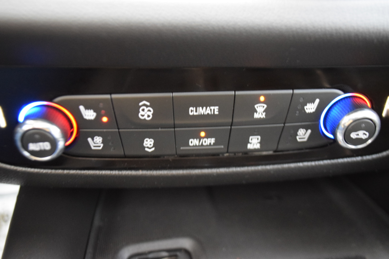 Buick Enclave FWD 4dr Avenir 2021