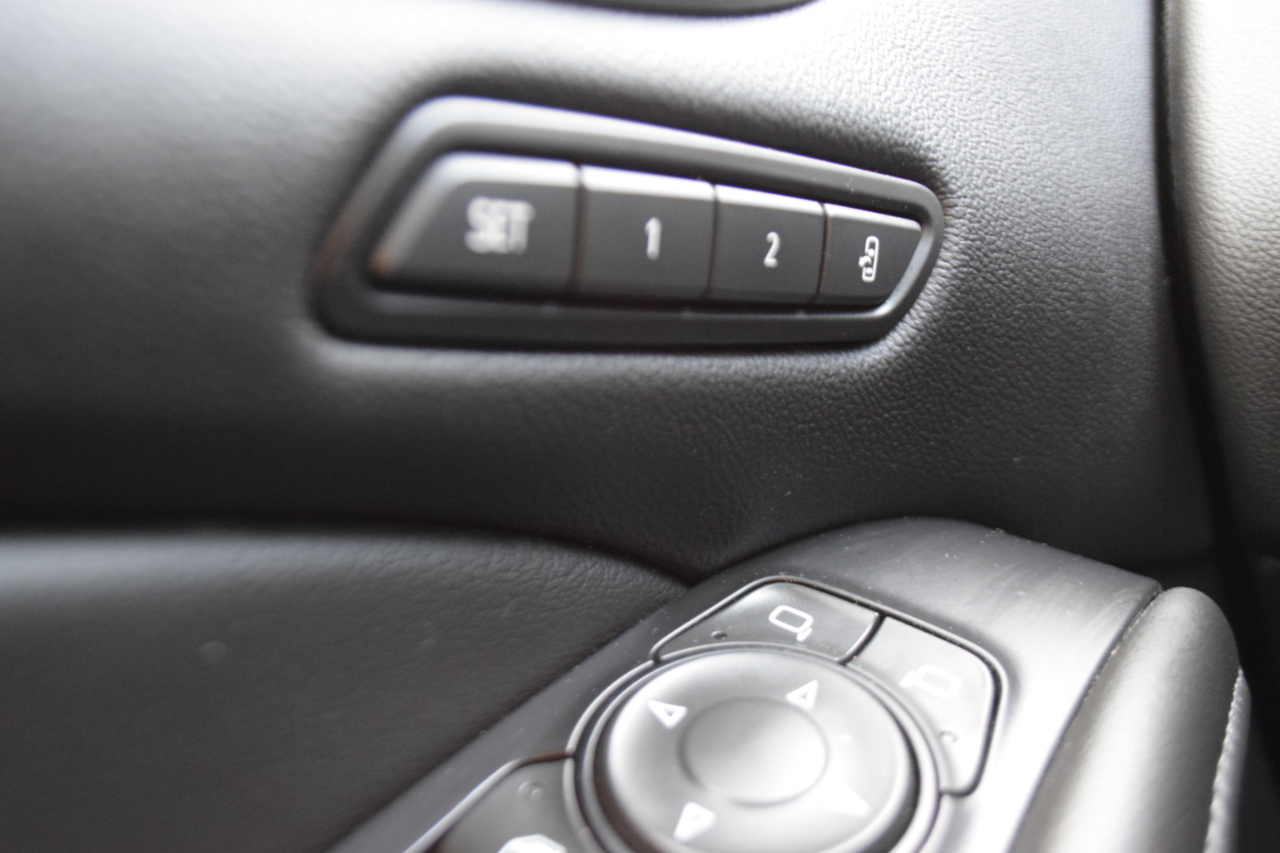 Buick Enclave FWD 4dr Avenir 2021