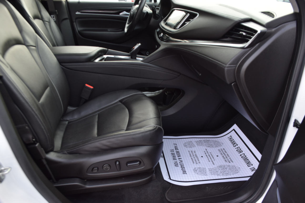 Buick Enclave FWD 4dr Avenir 2021