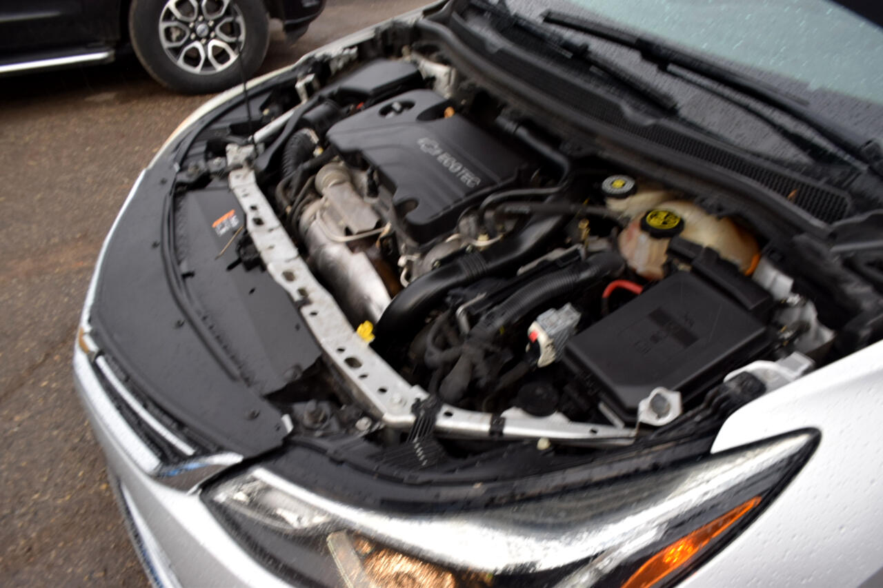 Chevrolet Cruze 4dr HB 1.4L LT w/1SD 2018