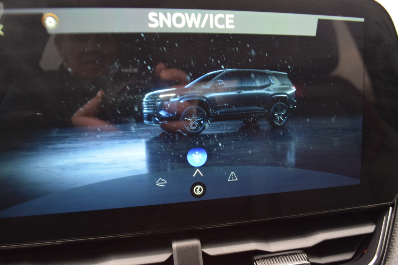 Chevrolet Equinox AWD 4dr RS w/2RS 2025