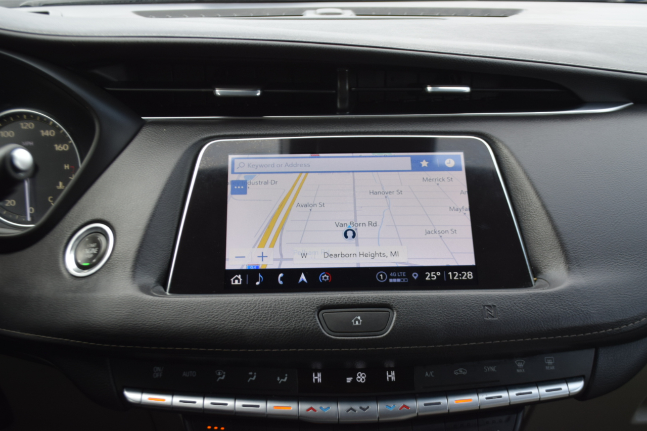 Cadillac XT4 AWD 4dr Premium Luxury 2021