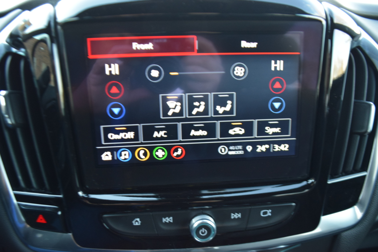 Chevrolet Traverse FWD 4dr LT Cloth w/1LT 2023