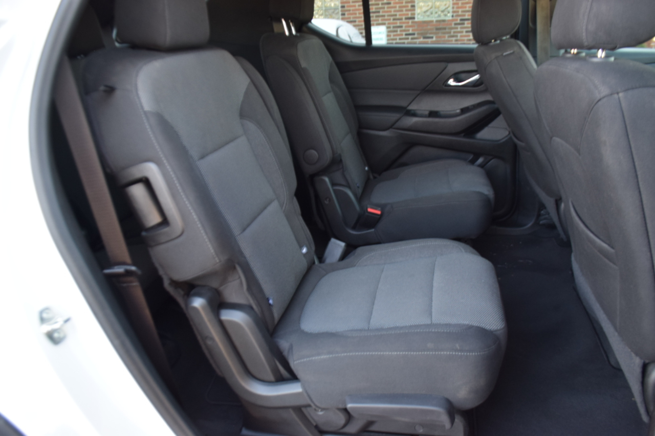 Chevrolet Traverse FWD 4dr LT Cloth w/1LT 2023