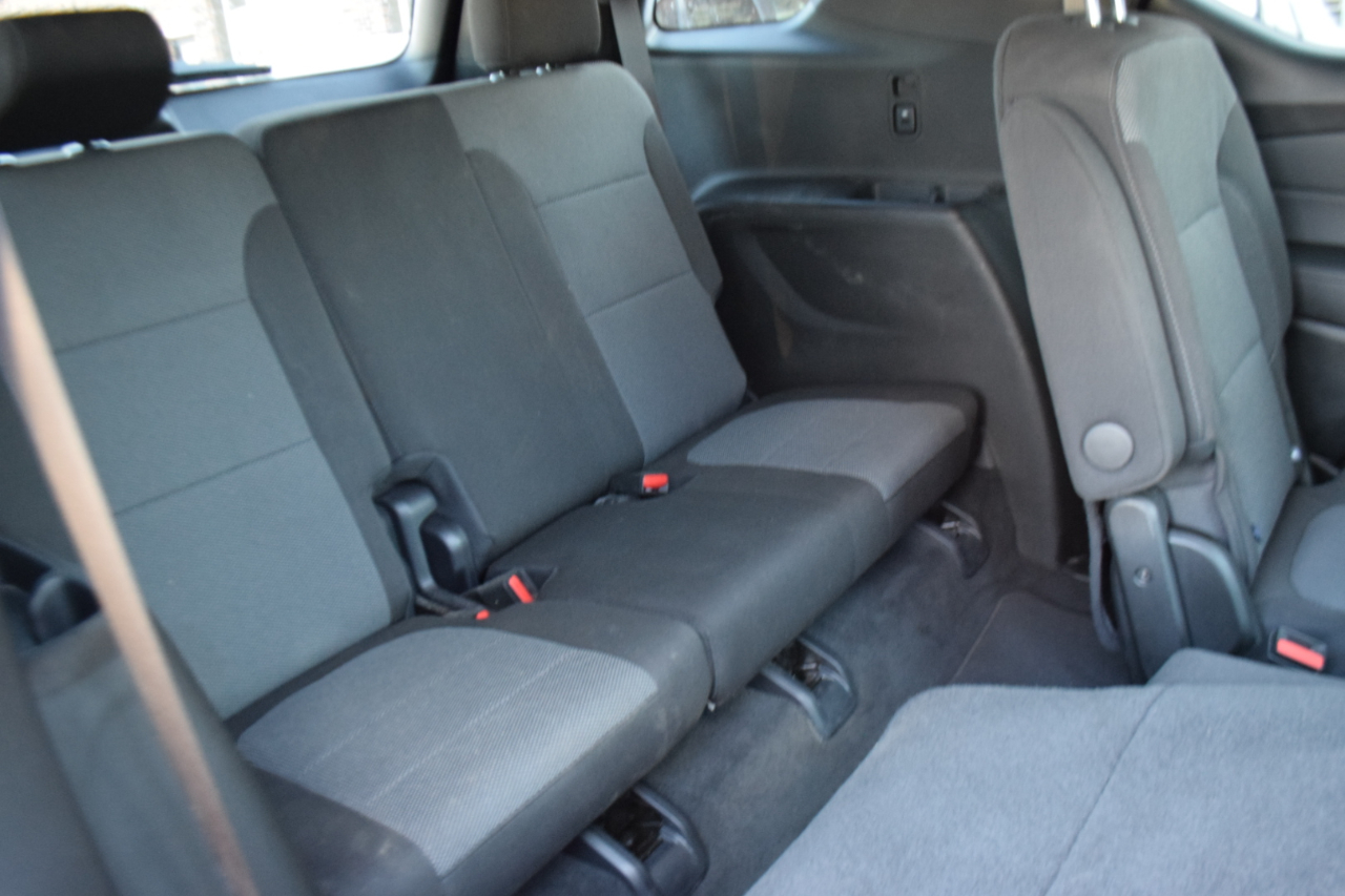 Chevrolet Traverse FWD 4dr LT Cloth w/1LT 2023