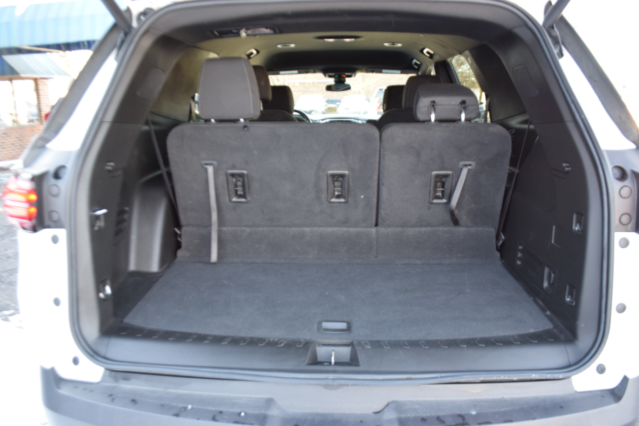 Chevrolet Traverse FWD 4dr LT Cloth w/1LT 2023