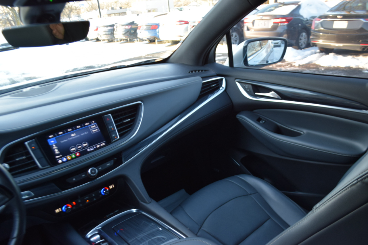 Buick Enclave FWD 4dr Premium 2022