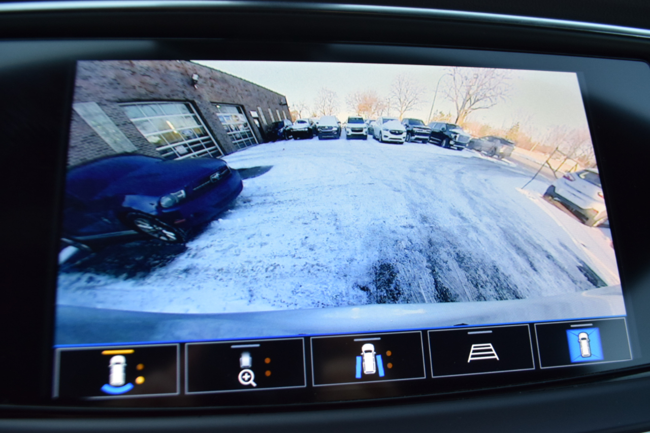 Buick Enclave FWD 4dr Premium 2022