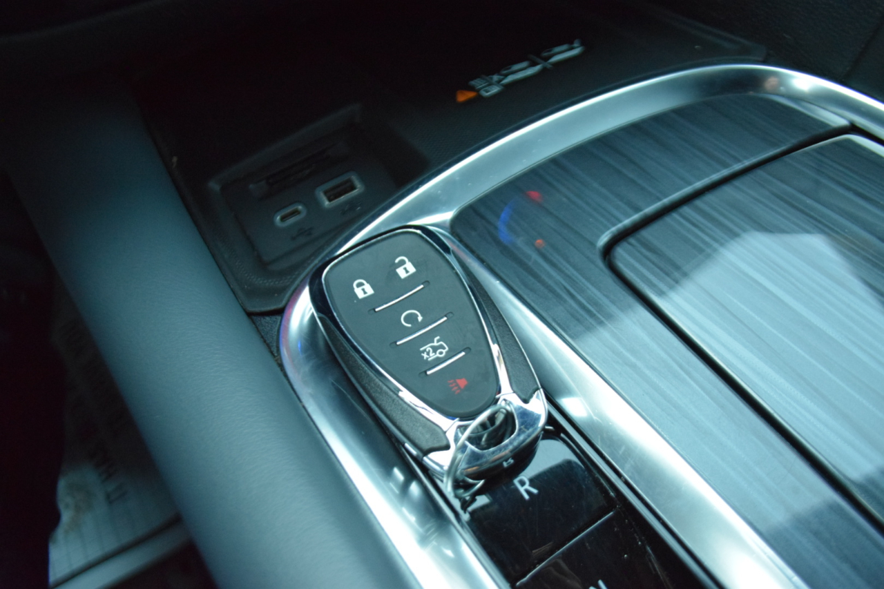 Buick Enclave FWD 4dr Premium 2022