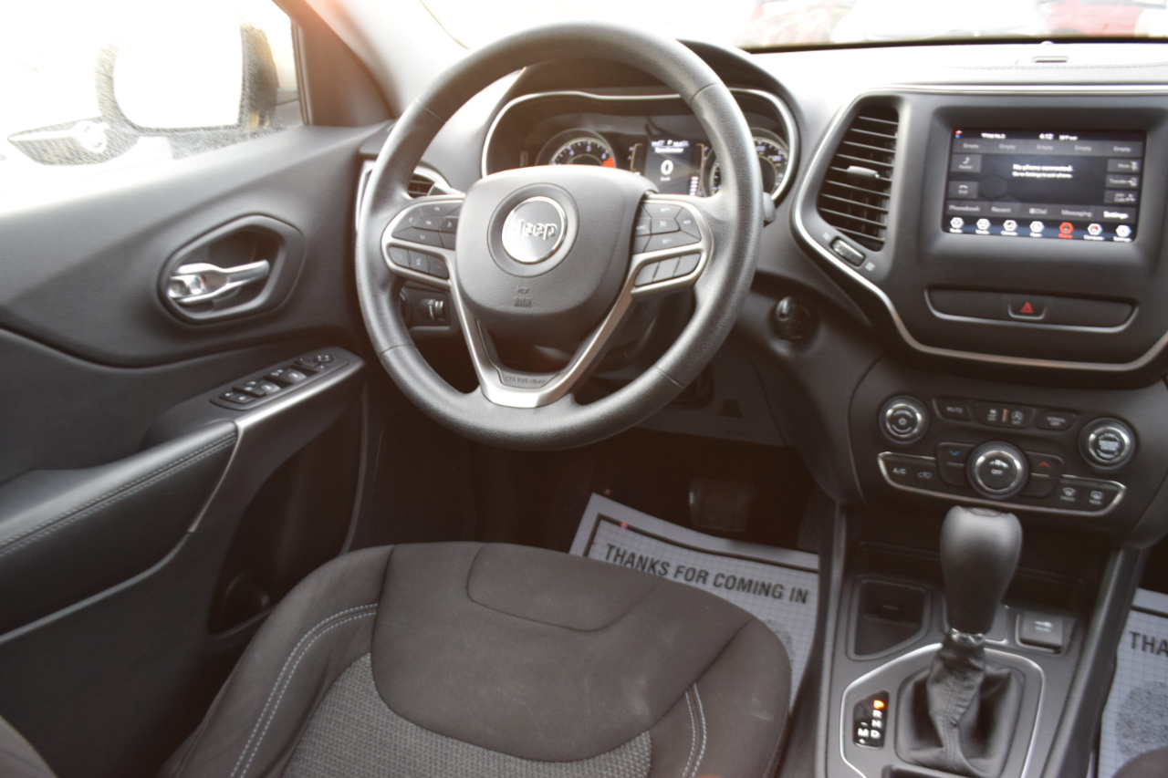 Jeep Cherokee Latitude FWD 2019