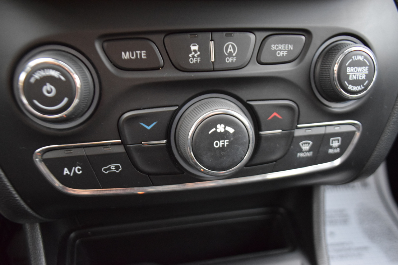 Jeep Cherokee Latitude FWD 2019