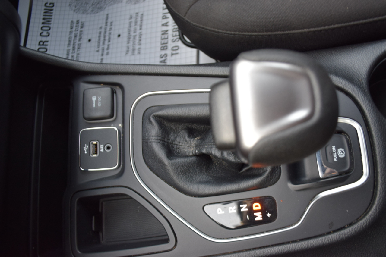 Jeep Cherokee Latitude FWD 2019