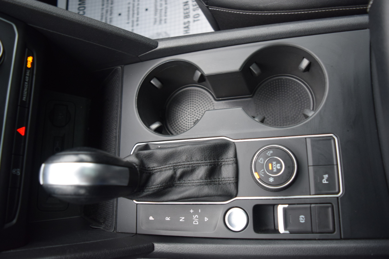 Volkswagen Atlas Cross Sport 2.0T SE w/Technology 4MOTION 2020