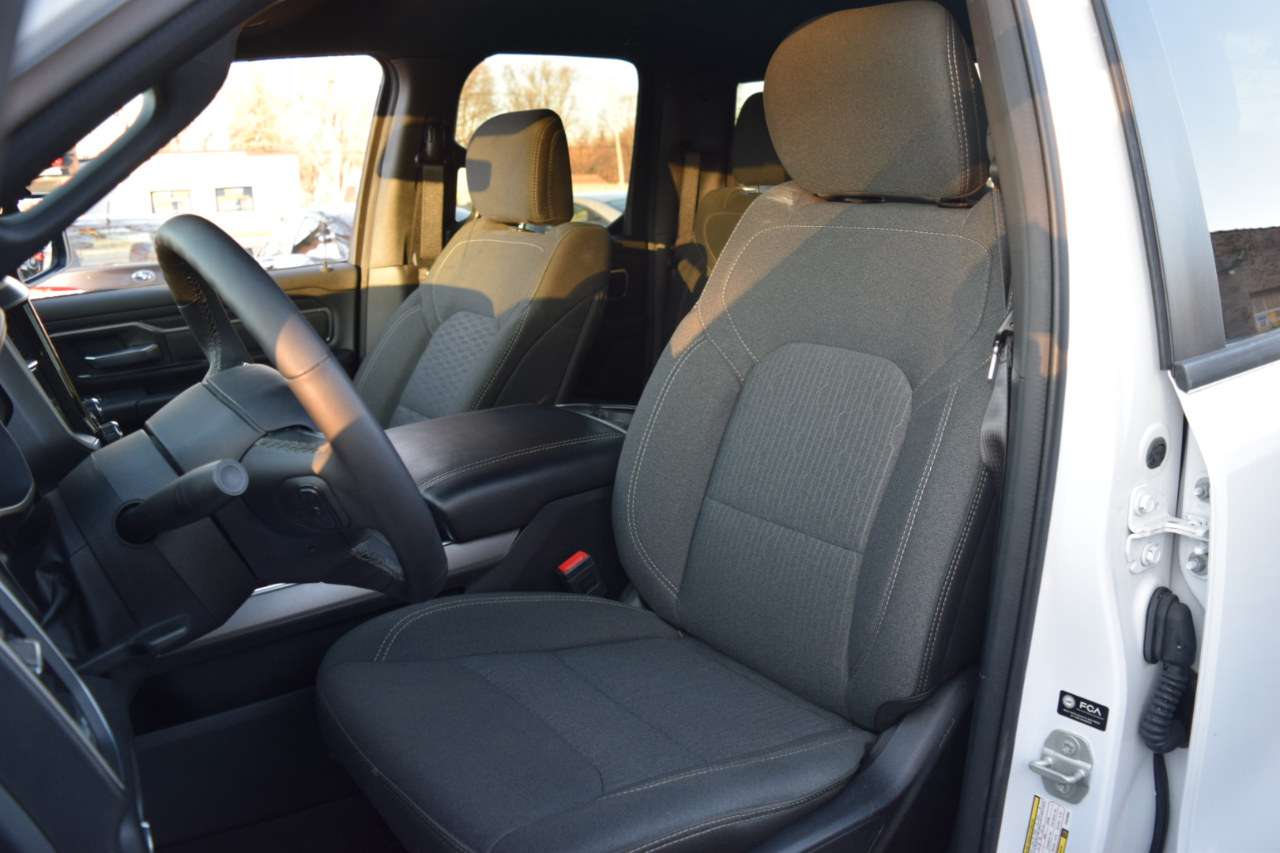 RAM 1500 Big Horn 4x4 Quad Cab 6'4" Box 2025