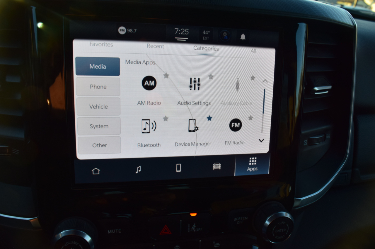 RAM 1500 Big Horn 4x4 Quad Cab 6'4" Box 2025