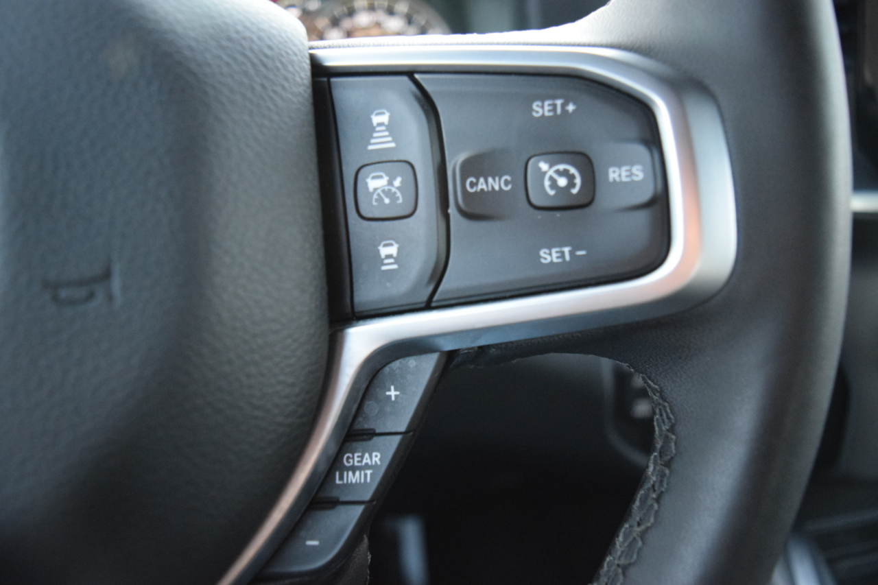 RAM 1500 Big Horn 4x4 Quad Cab 6'4" Box 2025