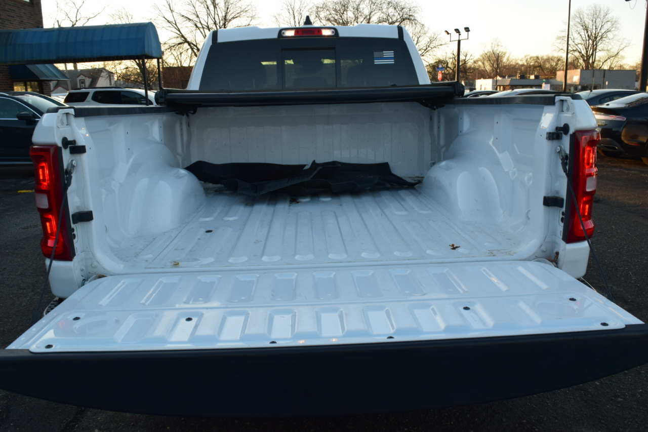 RAM 1500 Big Horn 4x4 Quad Cab 6'4" Box 2025