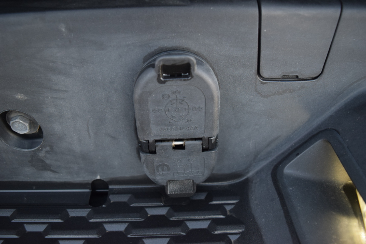 RAM 1500 Big Horn 4x4 Quad Cab 6'4" Box 2025