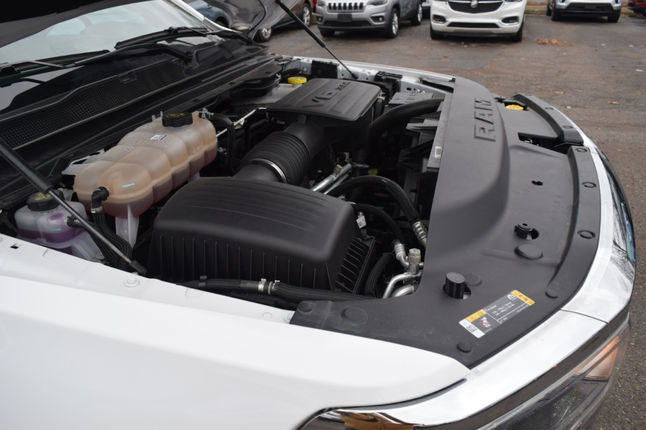 RAM 1500 Big Horn 4x4 Quad Cab 6'4" Box 2025