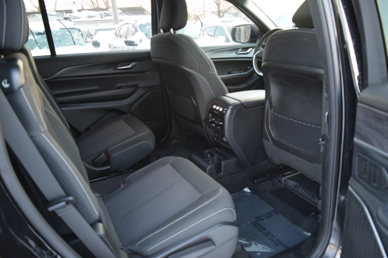 Jeep Grand Cherokee L Laredo X 4x4 2024