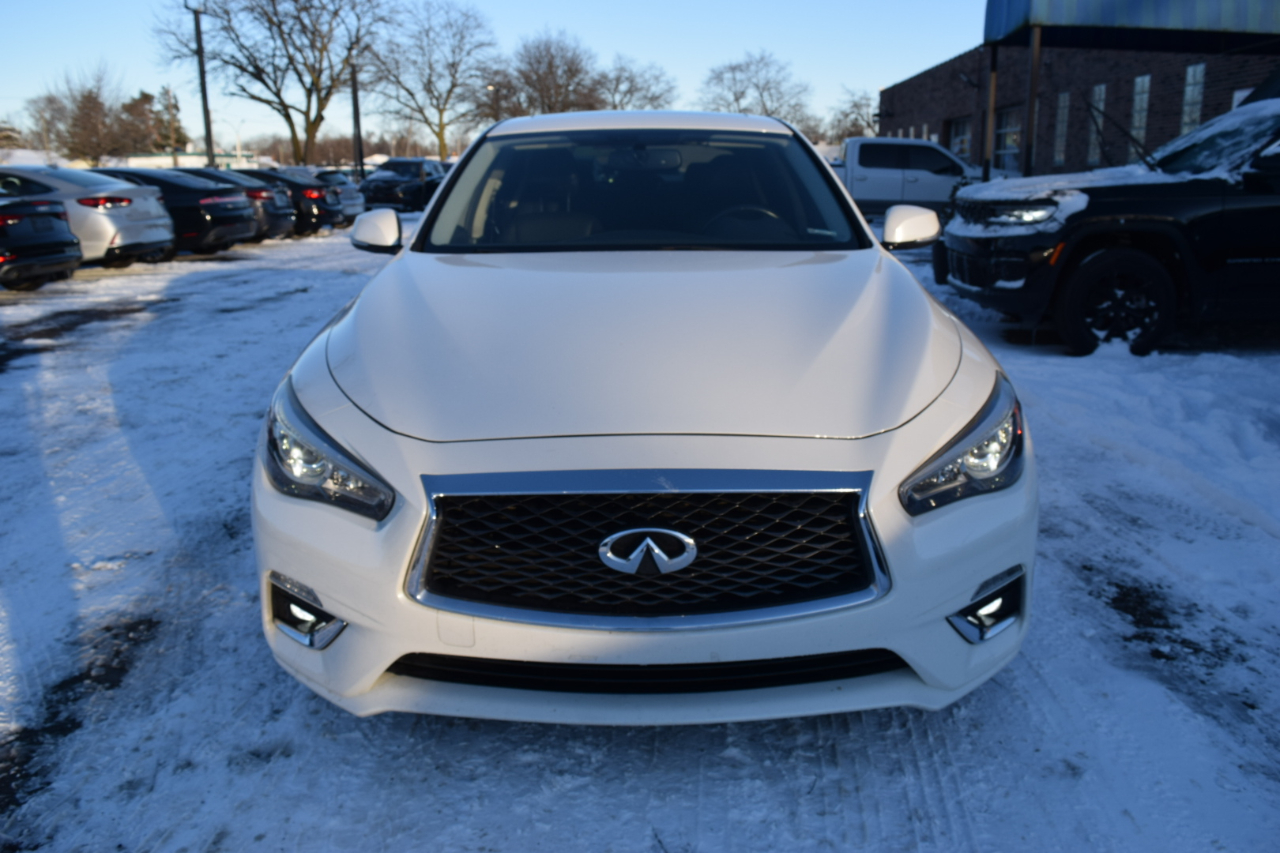 Infiniti Q50 LUXE AWD 2018