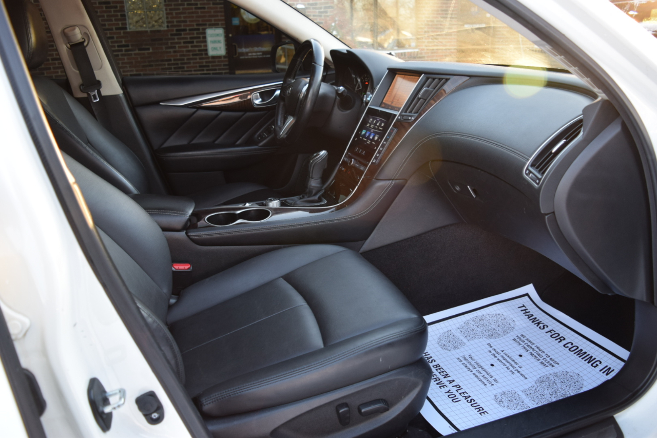 Infiniti Q50 LUXE AWD 2018