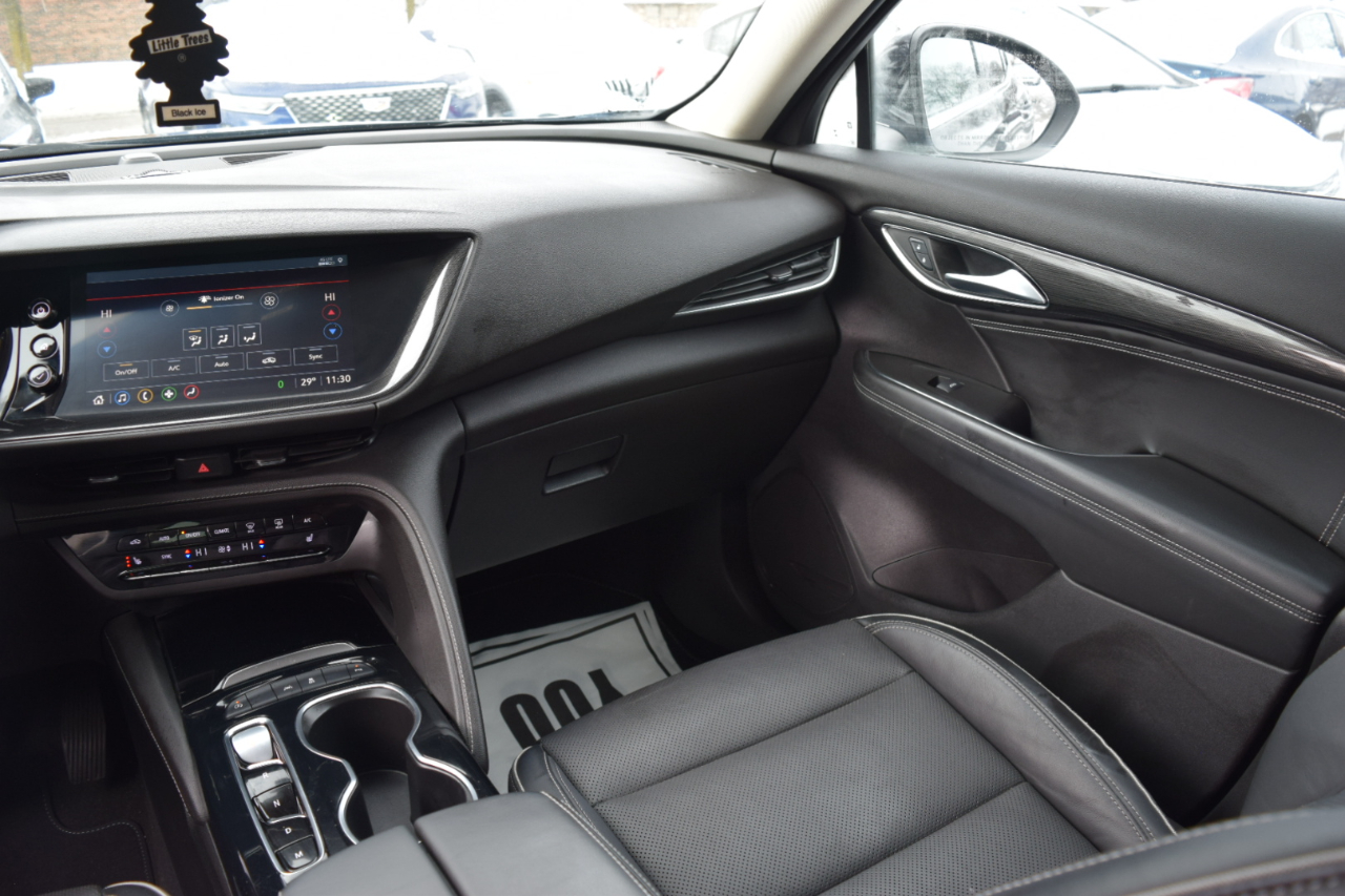 Buick Envision FWD 4dr Essence 2021