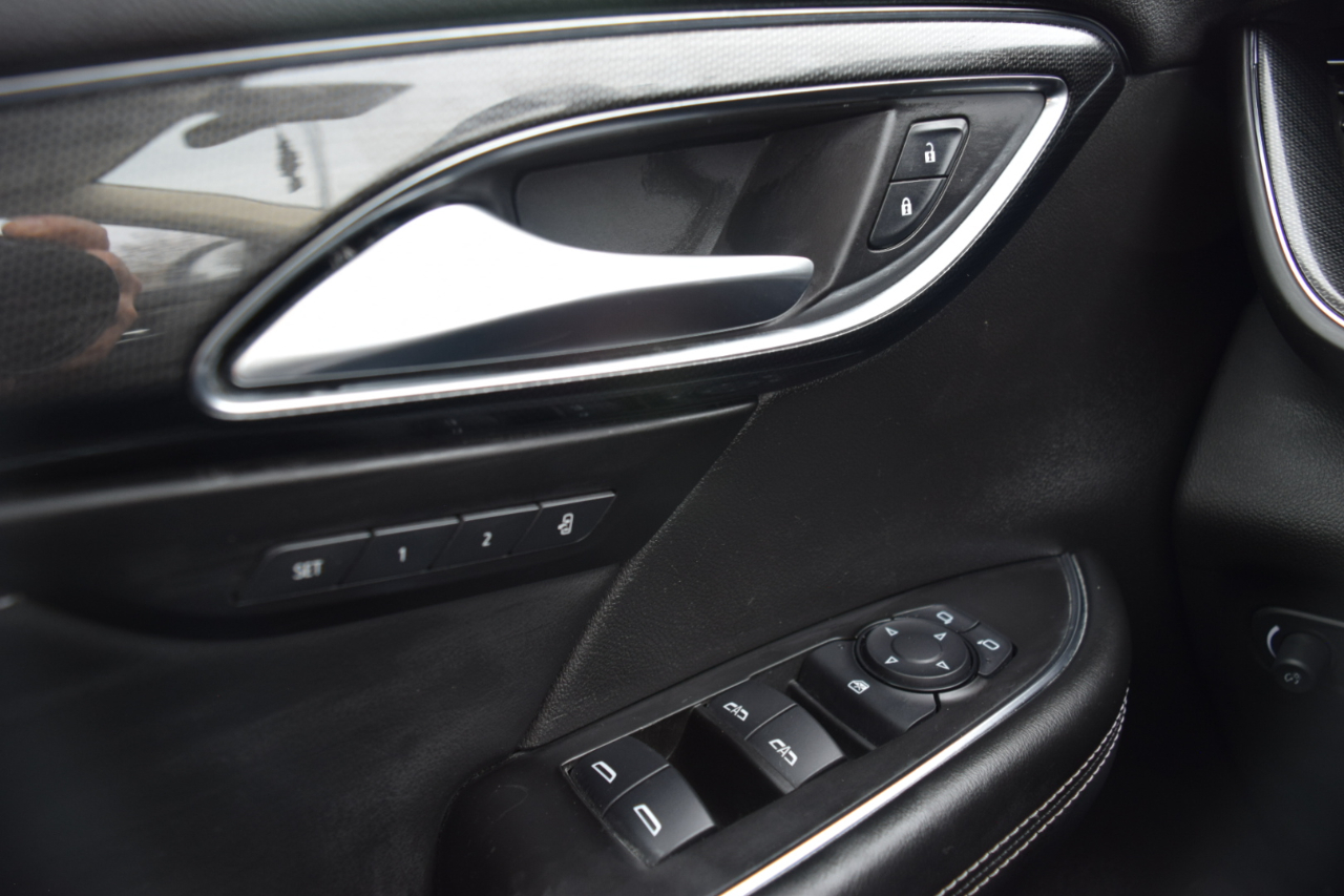 Buick Envision FWD 4dr Essence 2021