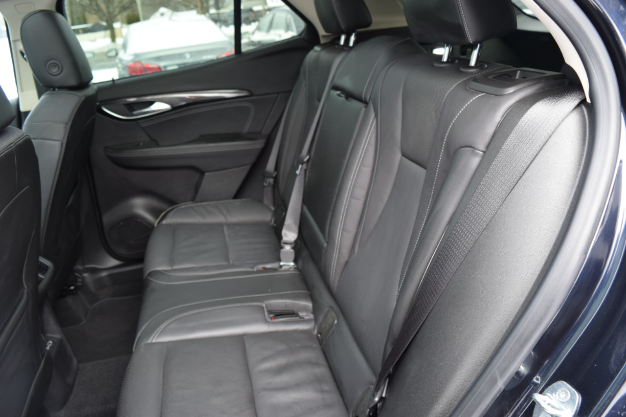 Buick Envision FWD 4dr Essence 2021