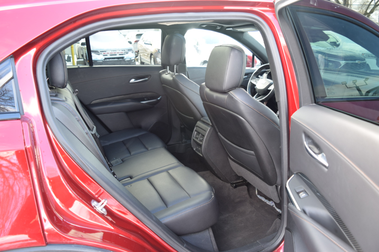 Cadillac XT4 AWD 4dr Sport 2023