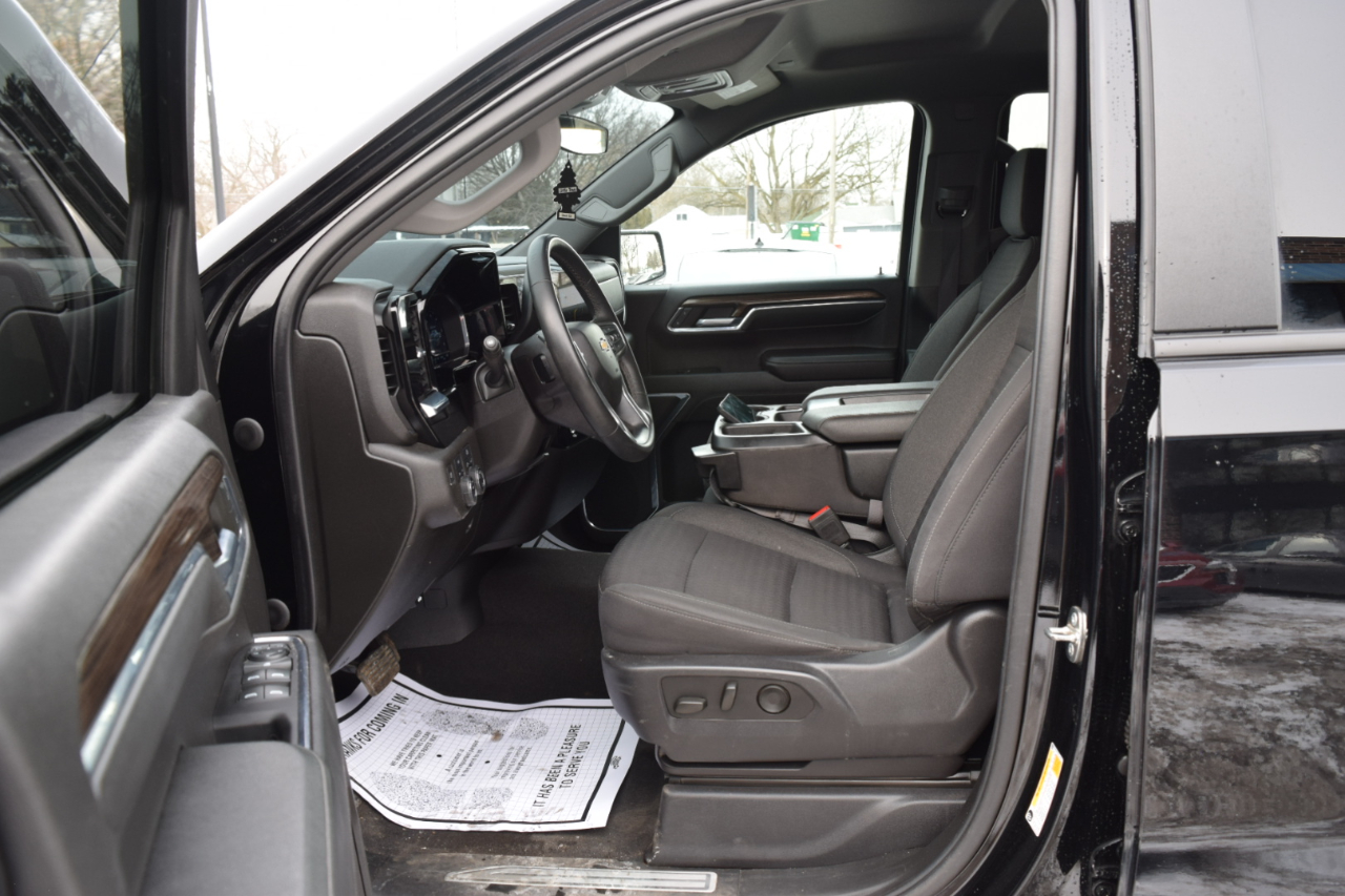 Chevrolet Silverado 1500 4WD Double Cab 147" LT w/2FL 2023