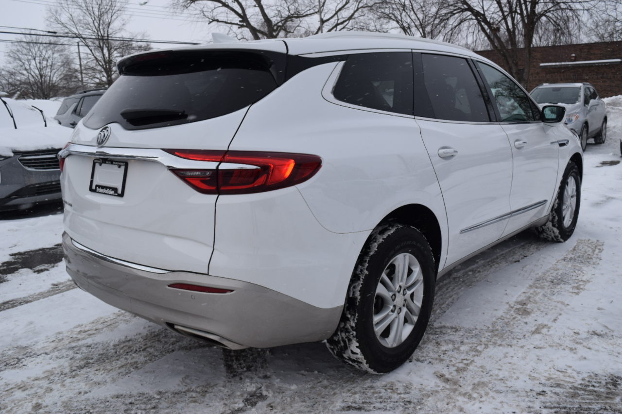 Buick Enclave  2021