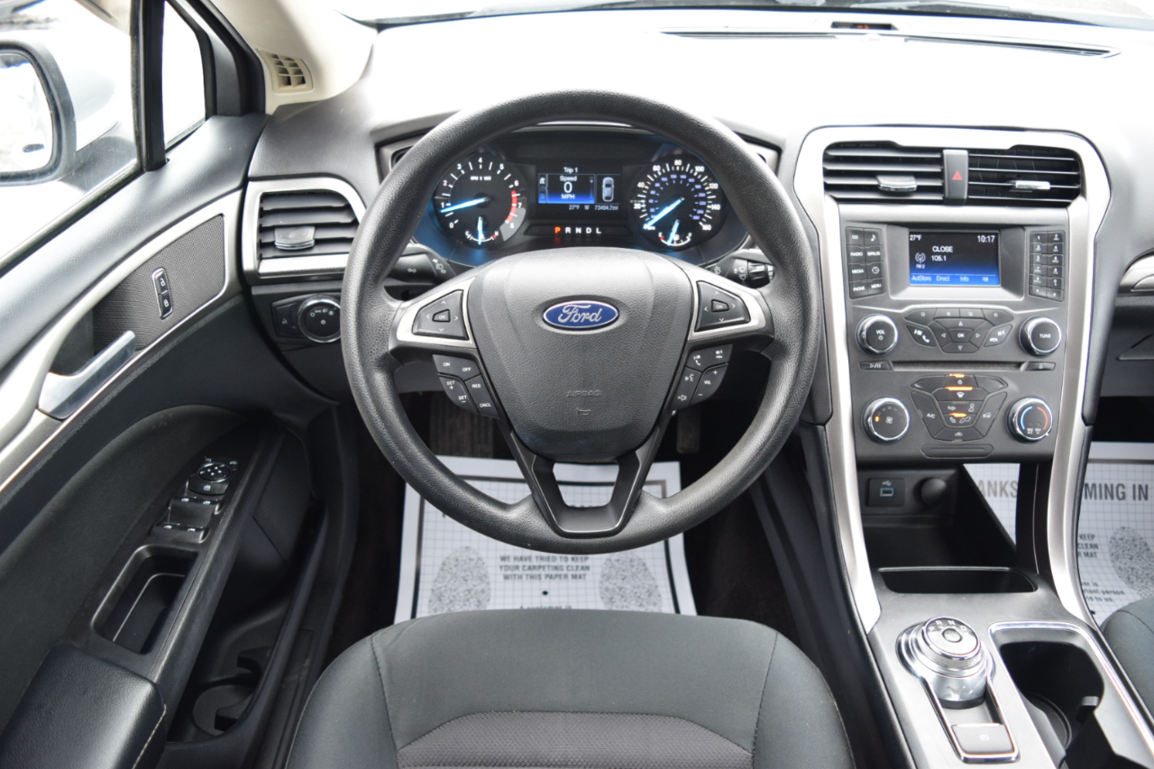 Ford Fusion SE FWD 2017