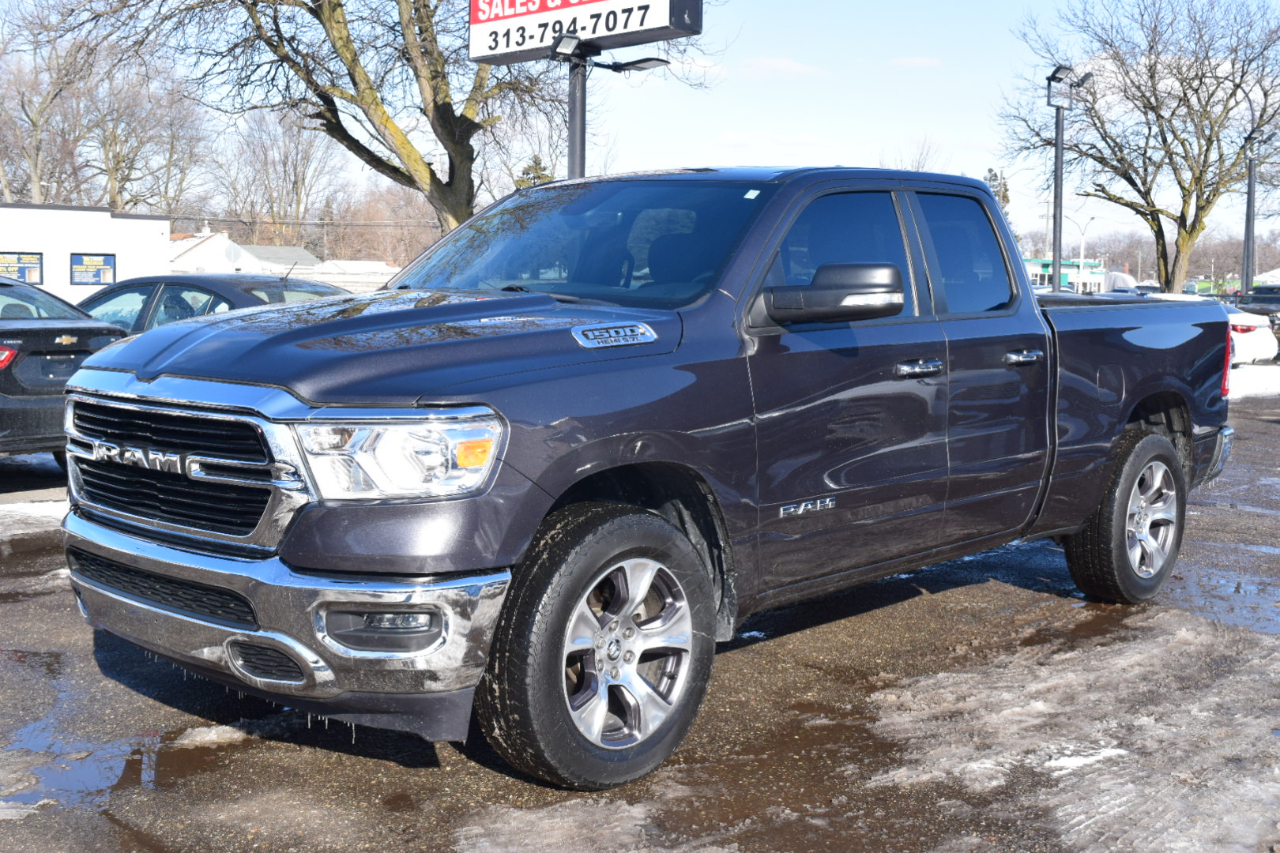 RAM 1500 Big Horn 4x4 Quad Cab 6'4" Box 2019