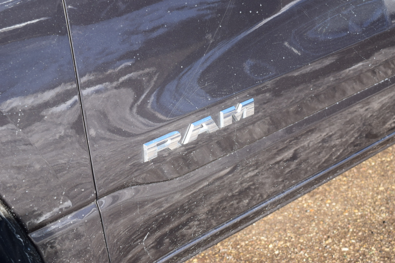 RAM 1500 Big Horn 4x4 Quad Cab 6'4" Box 2019