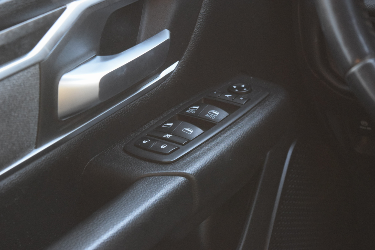 RAM 1500 Big Horn 4x4 Quad Cab 6'4" Box 2019