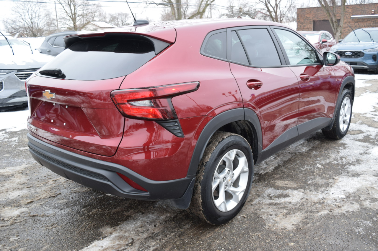 Chevrolet Trax FWD 4dr LS 2024