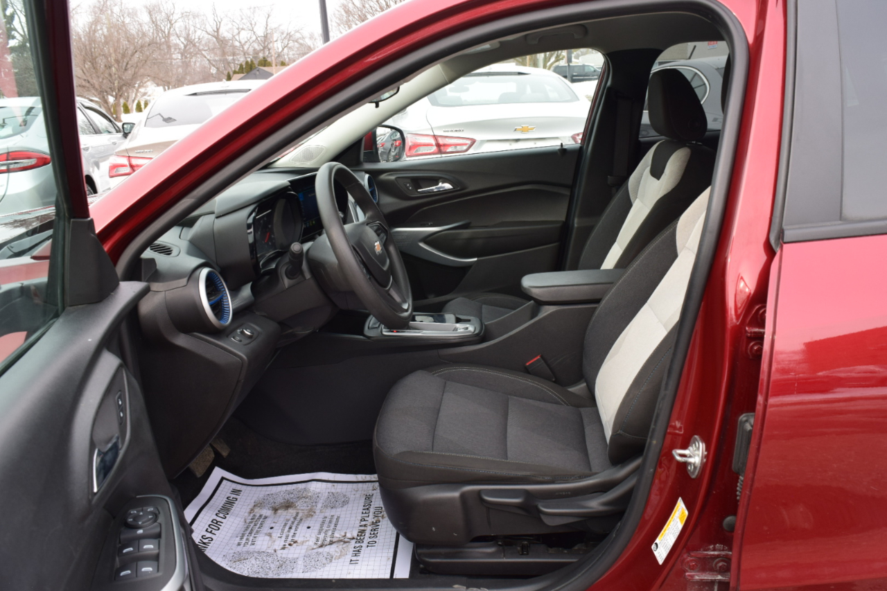 Chevrolet Trax FWD 4dr LS 2024