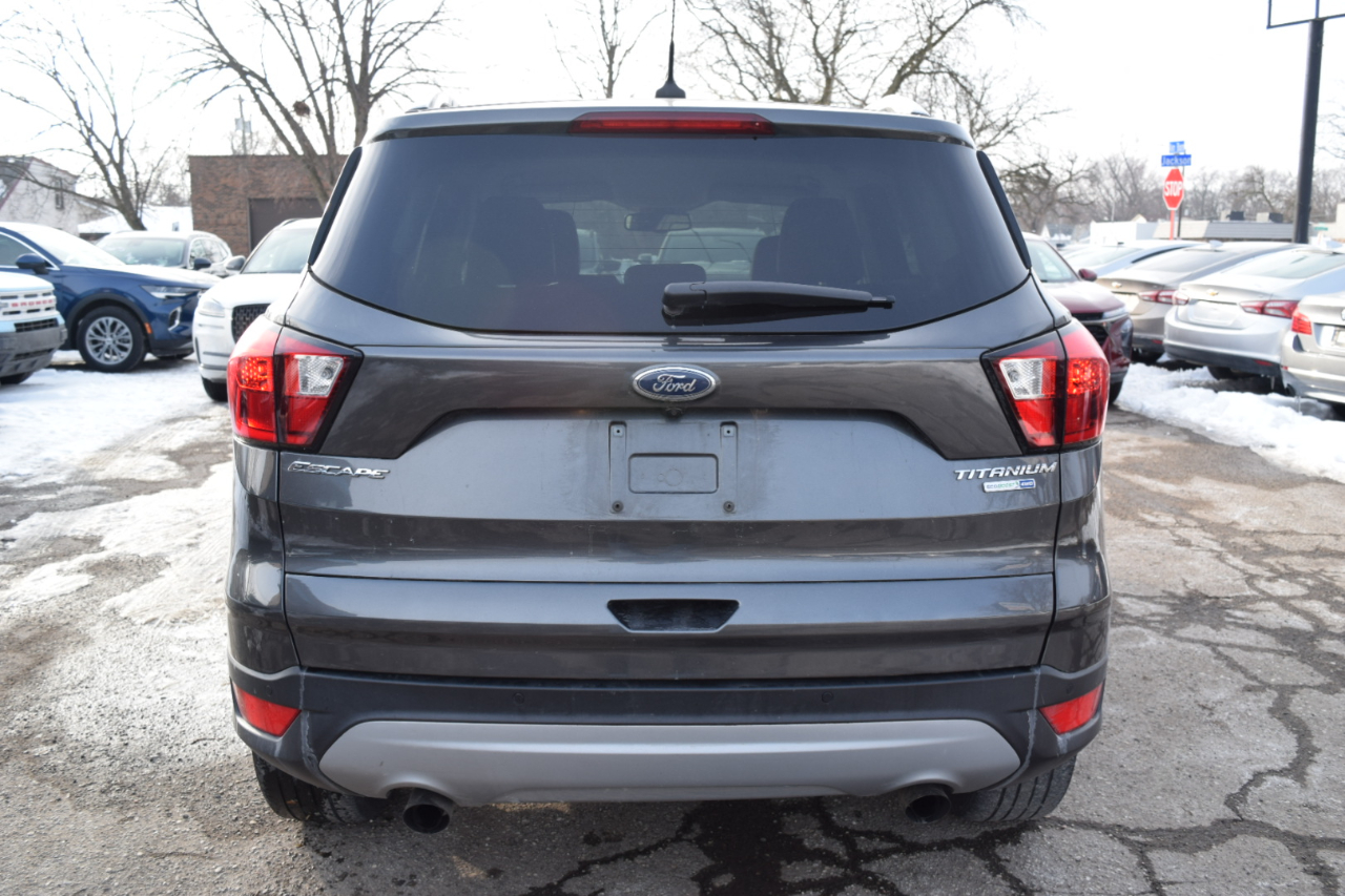 Ford Escape Titanium 4WD 2019