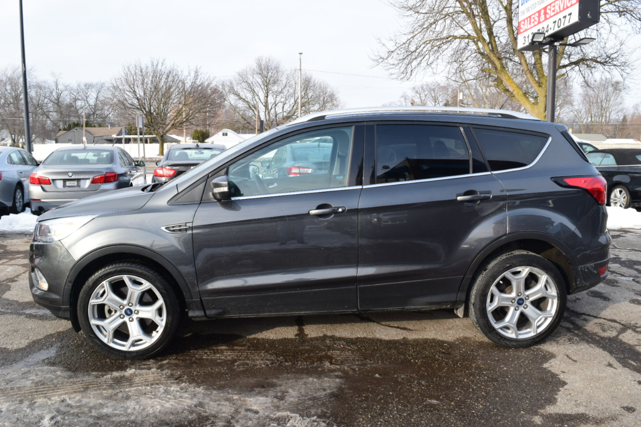 Ford Escape Titanium 4WD 2019